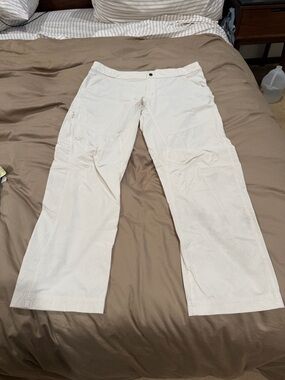 Arc'teryx Men's Cronin Sz 38 Off White Pants with Utility Pockets